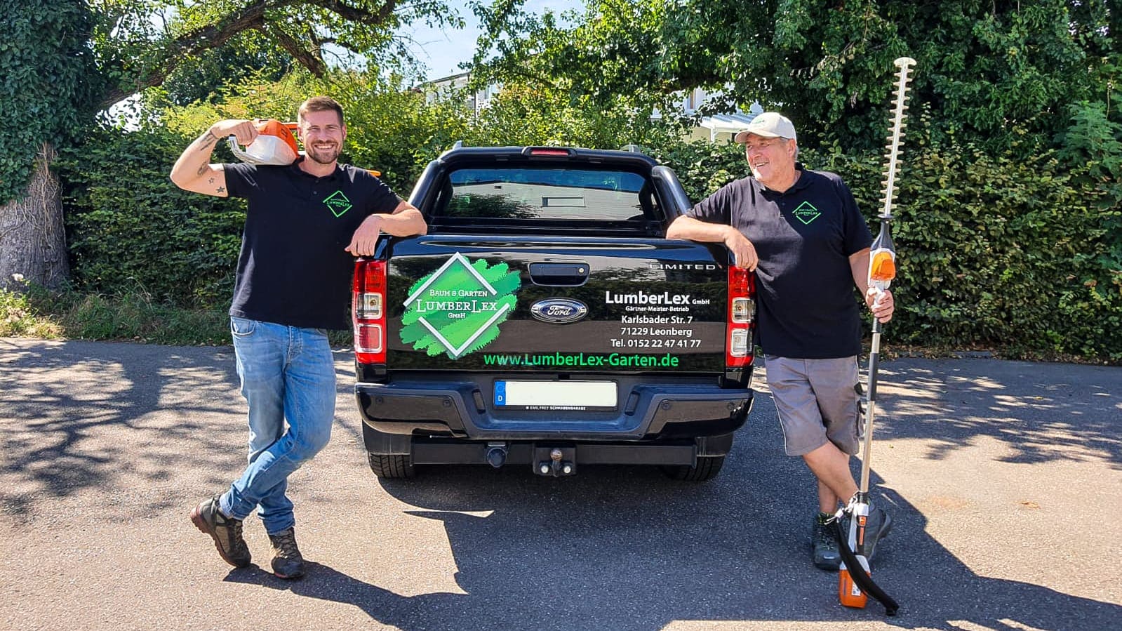 Das Team von LumberLex vor dem Einsatzfahrzeug